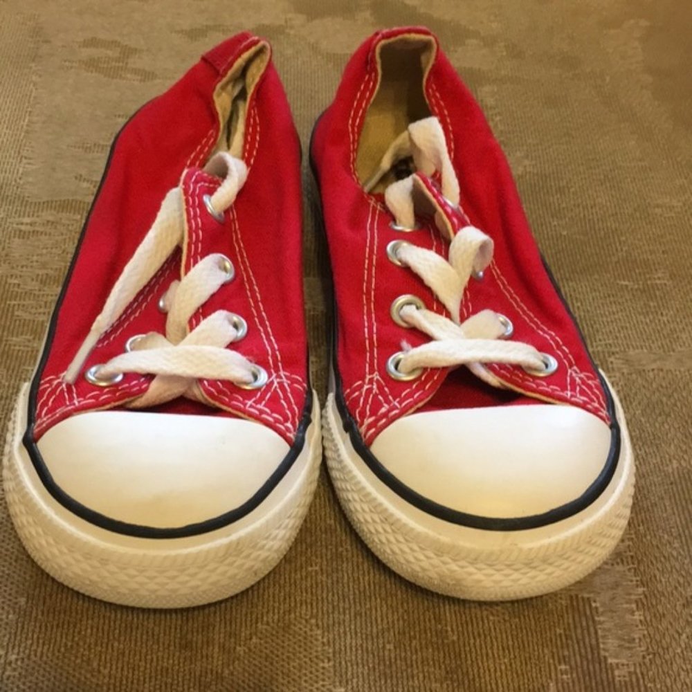 like new Converse kid shoes for girl or boy
